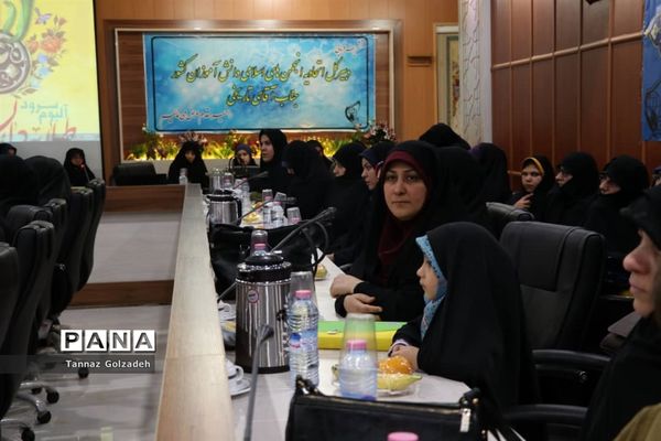 آیین معارفه و تکریم مسئول اتحادیه انجمن‌های اسلامی دانش‌آموزان استان خوزستان