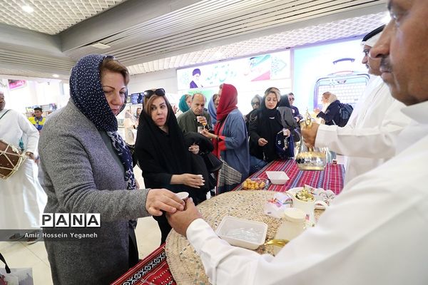 استقبال فرودگاهی از مسافران ورودی در روز کیش