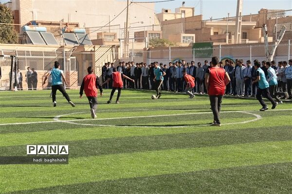 آیین افتتاحیه المپیاد ورزشی درون مدرسه‌ای در یزد