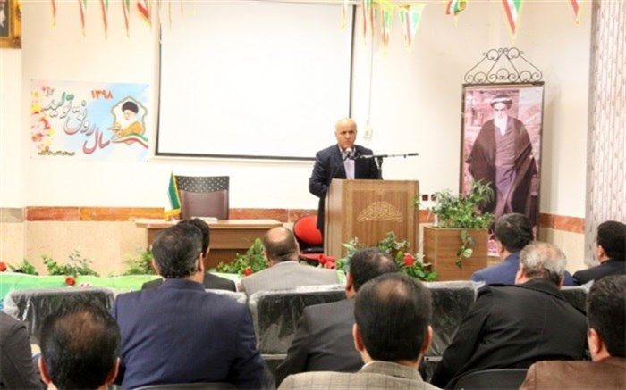 مدیر آموزش و پرورش اسلامشهر:طبق سند تحول بنیادین ،چرخش‌های تحول بنیادین باید از معلمی به سمت مربی گری حرکت کند