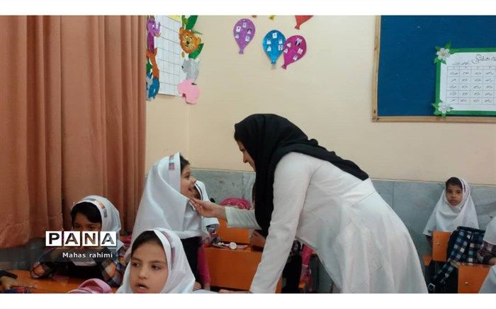 اجرای طرح وارنیش (فلورایدتراپی) درمدارس آبادان