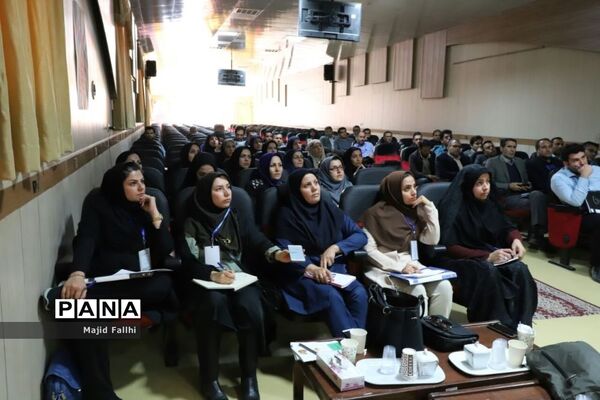 بازدید معاون پرورشی و فرهنگی  وزارت آموزش و پرورش از اولین جشنواره دستاورد‌های کانون‌های فرهنگی و تربیتی  مشهد