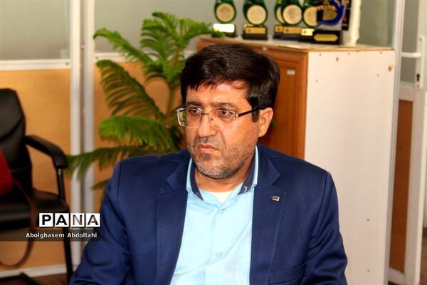 نشست هم‌اندیشی مدیرکل آموزش و پرورش استان بوشهر با مدیر و کارکنان سازمان دانش‌آموزی