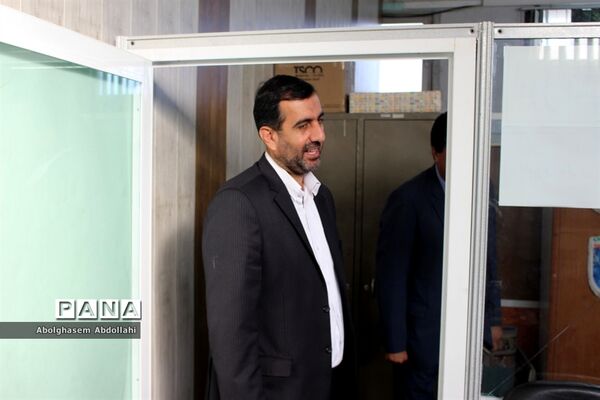 بازدید مدیرکل آموزش و پرورش استان بوشهر از سازمان دانش‌آموزی استان