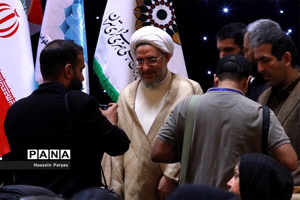 جشن بزرگ «یاران صلوات»