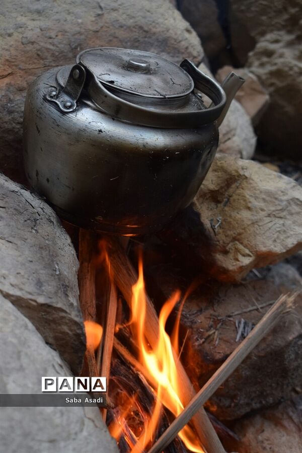 دره‌نوردی در کوه‌های اخند