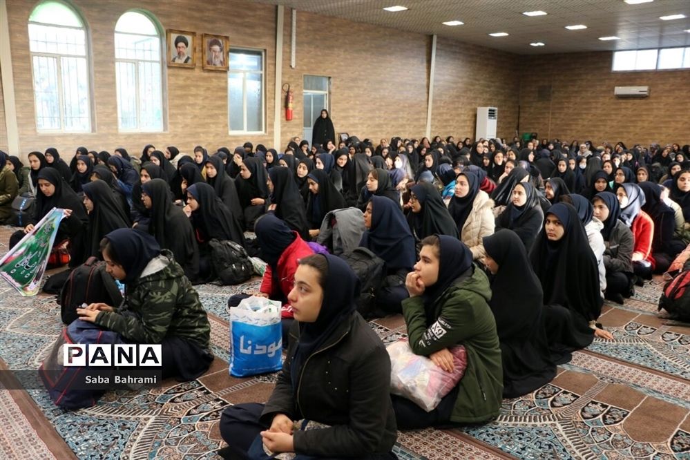 اعزام دانش آموزان شهرقدس به مناطق عملیاتی غرب کشور