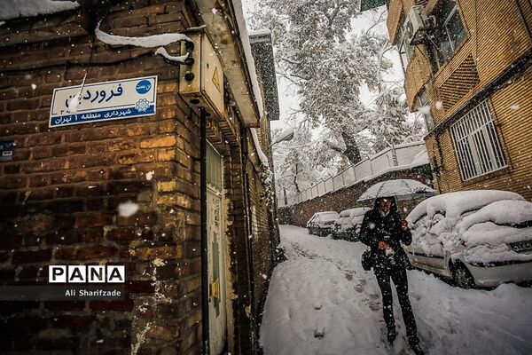 بارش برف پاییزی در تهران