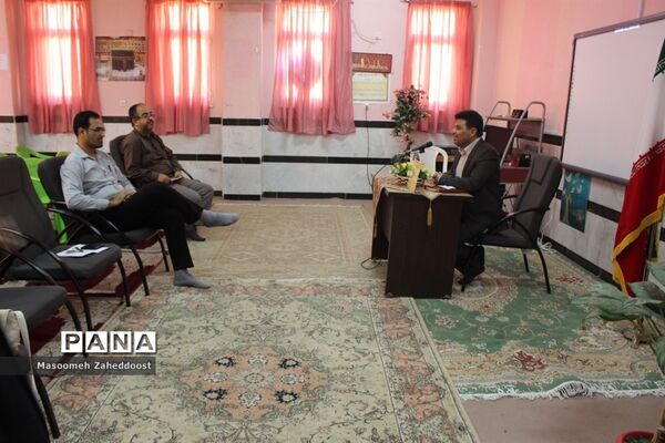 جلسه هماهنگ مانور زلزله با مدیران مدارس مجری طرح مانور محله