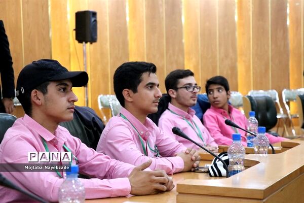 افتتاحیه سومین دوره مسابقات هم‌خوانی قرآن کریم و مدیحه سرایی دانش‌آموزان پسر سراسر کشور در مشهد مقدس