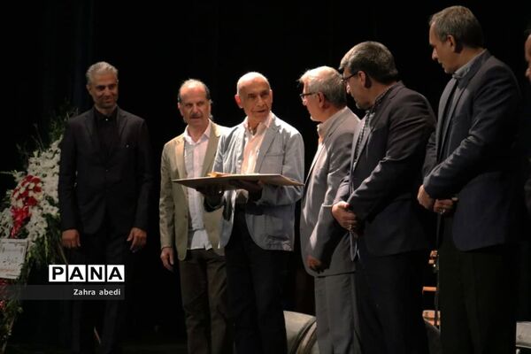 آیین گشایش سمپوزیوم ملی نقاشی آبرنگ ایران در شیراز