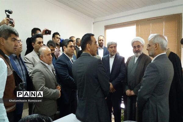 استقبال پیشتازان مازندران از وزیر آموزش‌وپرورش در غرب استان