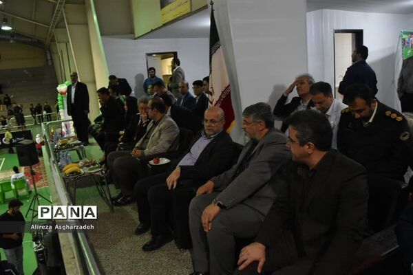 اهدای مدال مسابقات تکواندو قهرمانی کشور