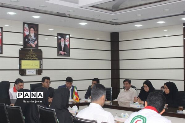 جلسه توجیهی مانور زلزله مدارس در بوشهر
