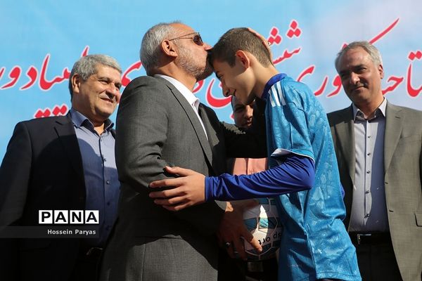 آیین افتتاحیه کشوری ششمین دوره المپیاد ورزشی درون مدرسه‌ای