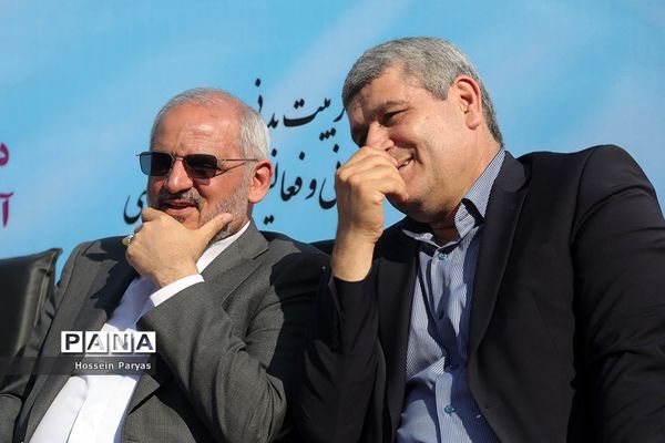 آیین افتتاحیه کشوری ششمین دوره المپیاد ورزشی درون مدرسه‌ای