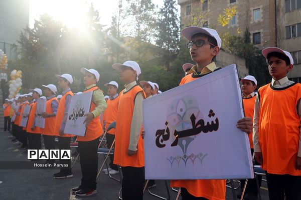 آیین افتتاحیه کشوری ششمین دوره المپیاد ورزشی درون مدرسه‌ای