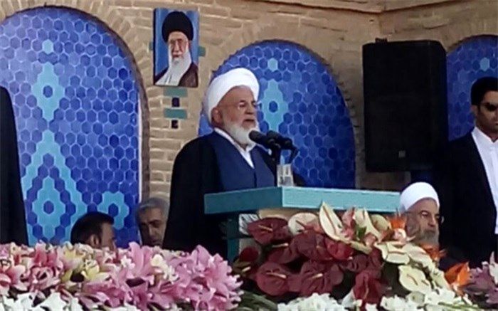 نماینده ولی فقیه در استان و امام جمعه یزد:مصوبه های دولت معطل نماند