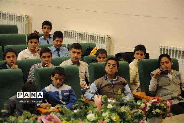 کارگاه آموزش خبرنگاری در سالن شهید شهابیان کاشمر
