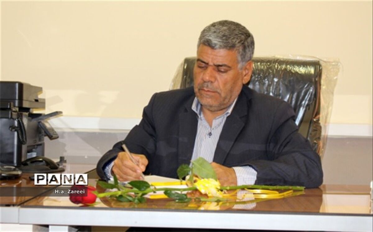 فعالیت سازمان دانش آموزی در مدرسه ها باید توسعه پیدا کند