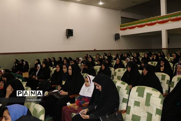 همایش روسای شورای دانش آموزی ناحیه یک یزد