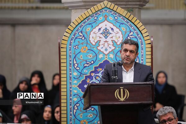 دیدار جمعی از تولیدکنندگان، کارآفرینان و فعالان اقتصادی با رهبر انقلاب اسلامی