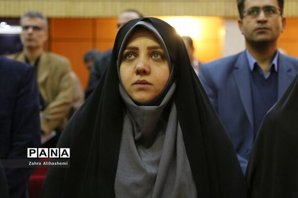 نشست مشترک کارشناسان سازمان دانش‌آموزی، انجمن اولیا و مربیان و کارشناسان امور مالی شهر تهران در خصوص سرویس مدارس