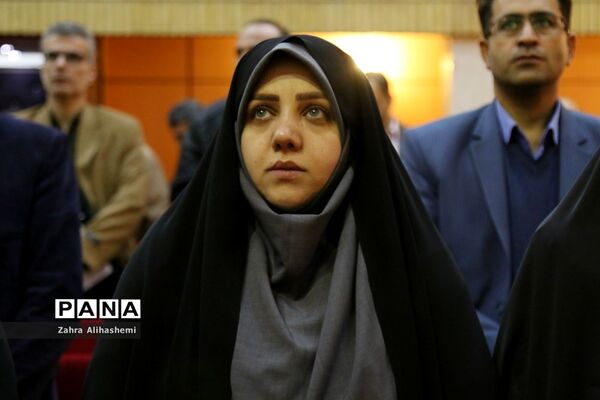 نشست مشترک کارشناسان سازمان دانش‌آموزی، انجمن اولیا و مربیان و کارشناسان امور مالی شهر تهران در خصوص سرویس مدارس
