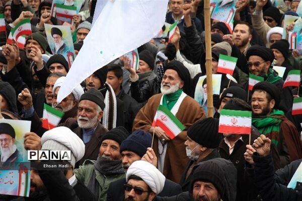 راهپیمایی مردم مشهد در محکومیت اقدامات اخیر آشوب طلبان