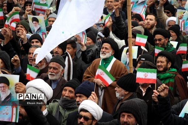 راهپیمایی مردم مشهد در محکومیت اقدامات اخیر آشوب طلبان