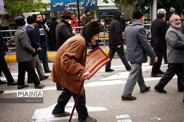 راهپیمایی مردم مشهد در محکومیت اقدامات اخیر آشوب طلبان