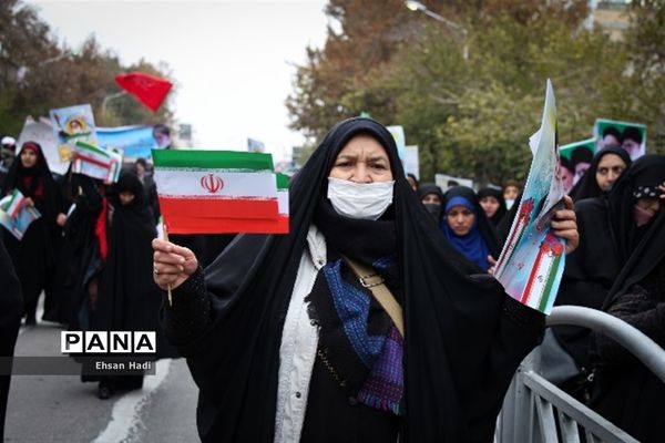 راهپیمایی مردم مشهد در محکومیت اقدامات اخیر آشوب طلبان