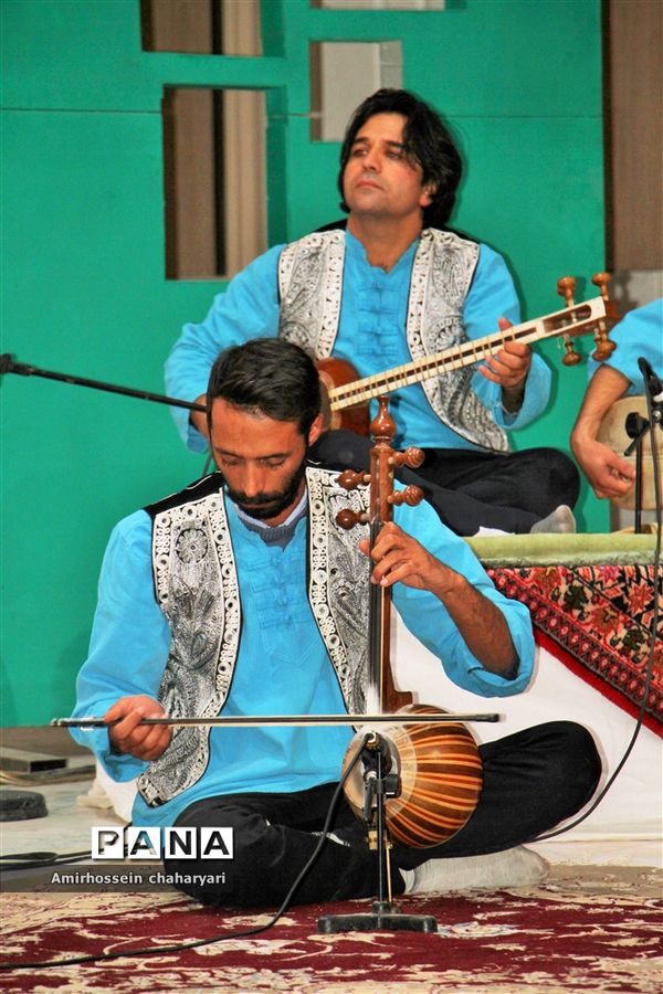 شبی با موسیقی در تایباد