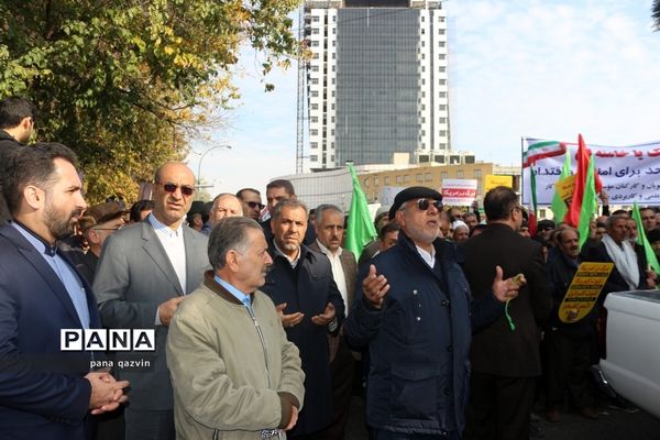 راهپیمایی مردم قزوین درحمایت از امنیت و اقتدار ایران اسلامی