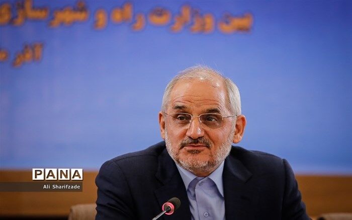 وزیر آموزش و پرورش : امیدوارم با همکاری دو وزارت‌خانه در برنامه ۳ ساله فرهنگیان از نعمت ملک مسکونی بهره‌مند شوند
