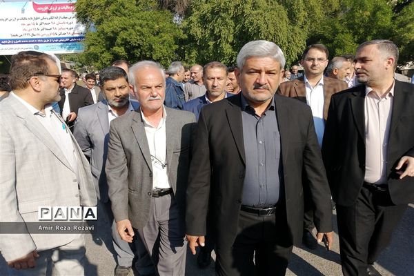 راهپیمایی مردم اهواز در حمایت از اقتدار و امنیت کشور