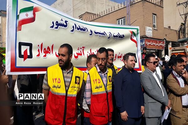 راهپیمایی مردم اهواز در حمایت از اقتدار و امنیت کشور