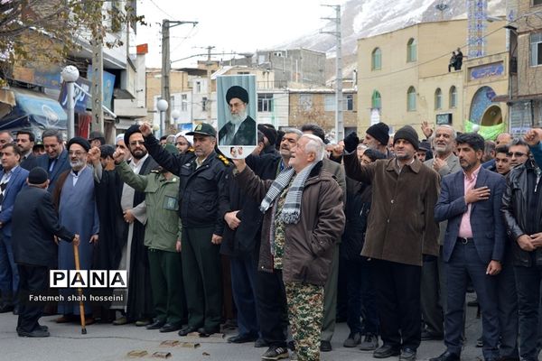 تجمع مردم فیروزکوه در لبیک به رهبری و دفاع از امنیت کشور