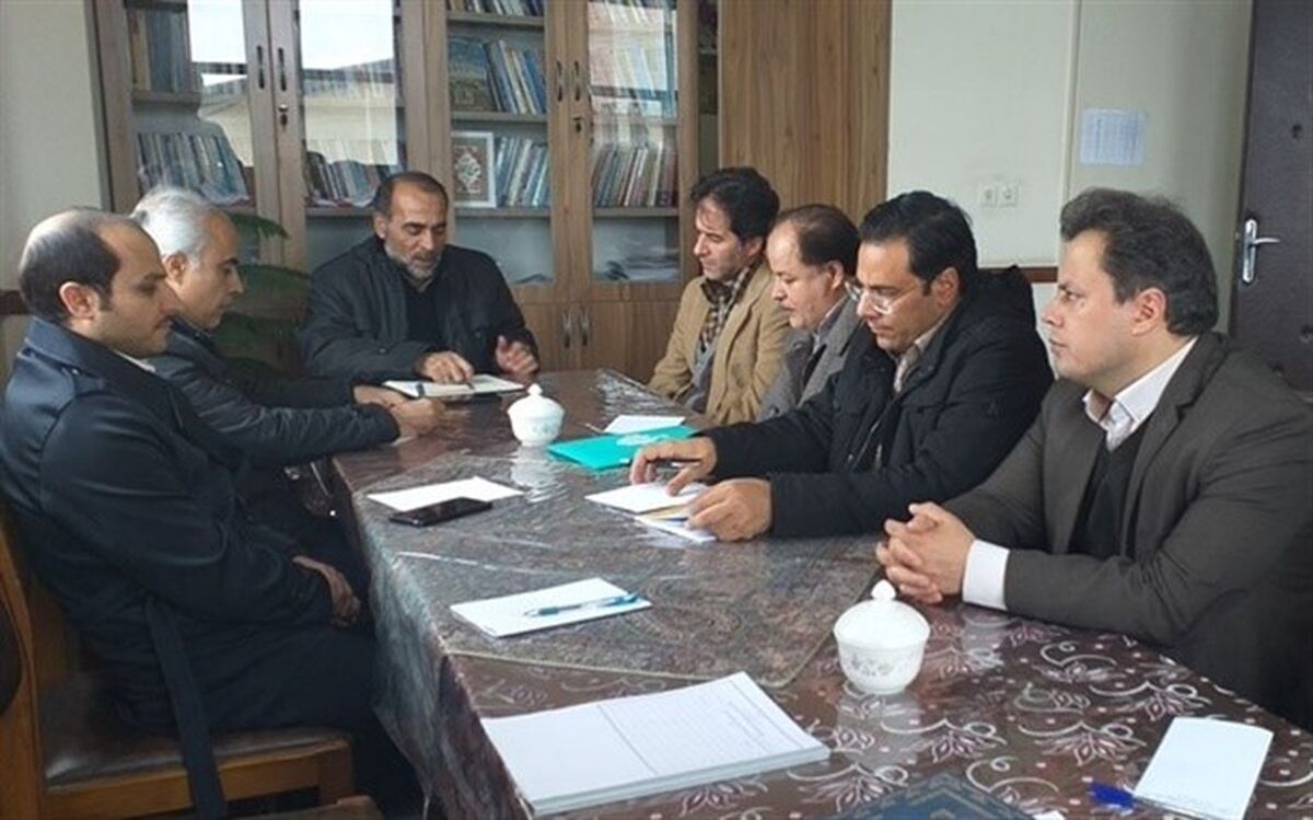جلسه هماهنگی برگزاری جشنواره استانی دستاوردهای کانون ها و مراسم تحلیف اعضای منتخب شورای دانش آموزی تشکیل شد