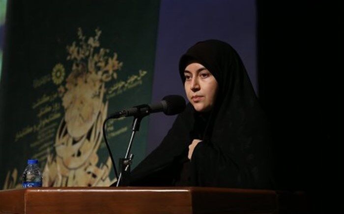 بیش از ۳۶۰ برنامه فرهنگی در کتابخانه های عمومی استان قزوین برگزار شد