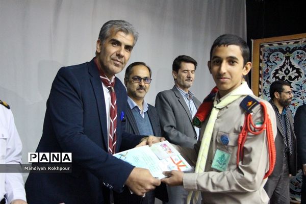 آئین افتتاح رسمی فعالیت‌های سازمان دانش‌آموزی درمدارس