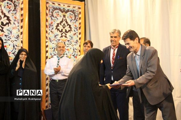 آئین افتتاح رسمی فعالیت‌های سازمان دانش‌آموزی درمدارس