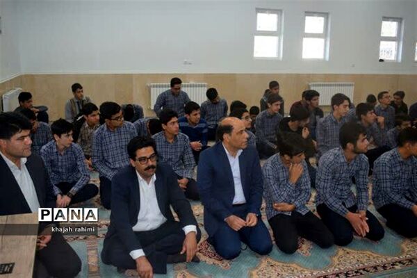 بازدید مدیرکل آموزش و پرورش از مدارس بهاباد