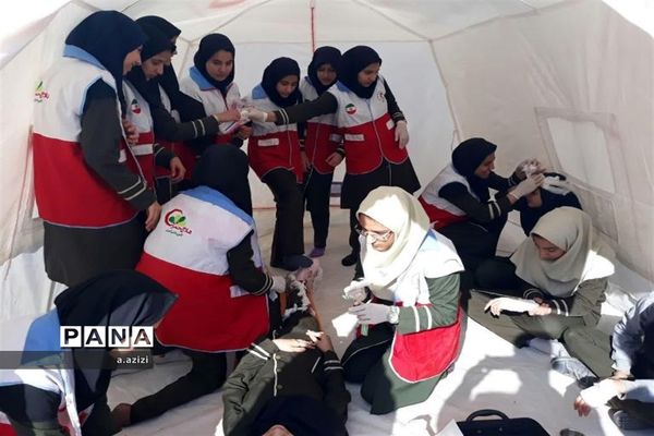 مانور زلزله در دبیرستان فاطمیه زارچ