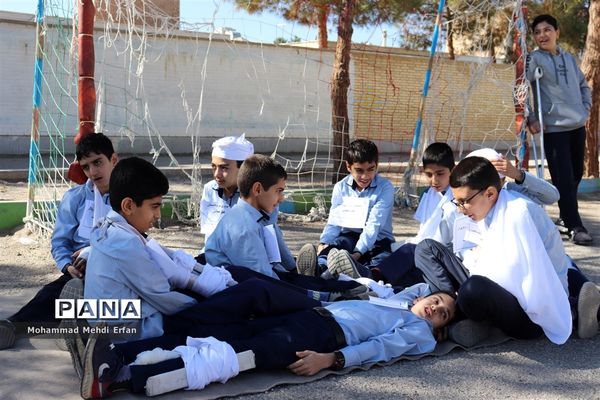 برگزاری مانور زلزله در آباده