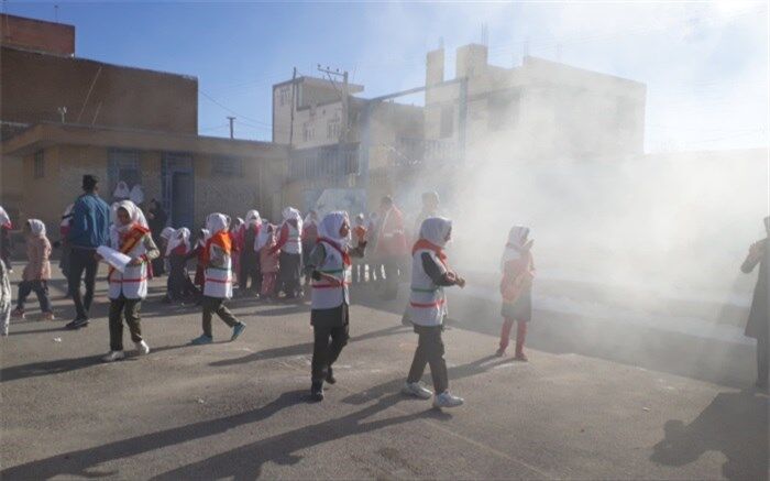 مانور زلزله دبستان فروغ را لرزاند