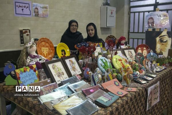برگزاری اولین نمایشگاه مشاغل خانگی در ابرکوه