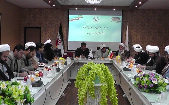 نهاد رهبری در حوزه های مختلف می تواند همیار دانشگاه باشد و موجب ارتقاء دانشگاه شود