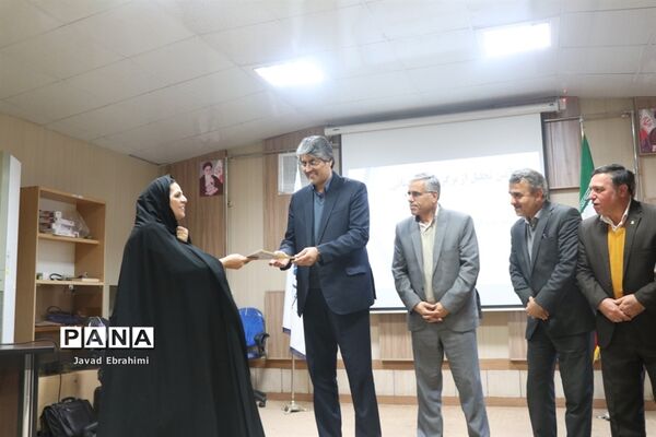 نشست سالانه سرگروه‌های درس تفکر و سبک زندگی و فعالیت‌های پرورشی  مشاوره‌ای آموزش و پرورش خراسان رضوی