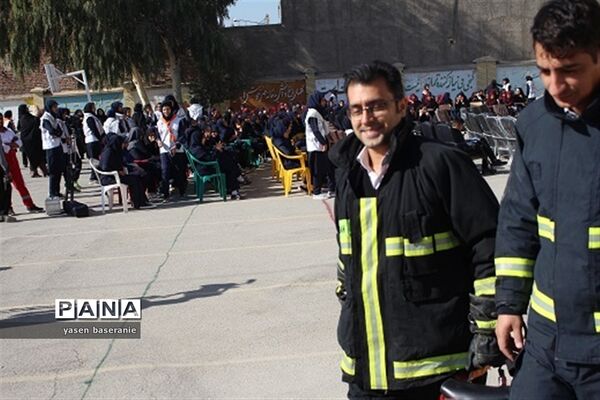 مانور زلزله و ایمنی در زاهدان